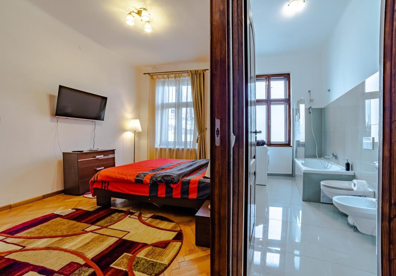 Old Lux Apartament