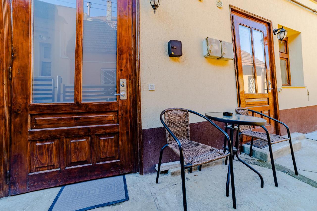 Old Lux Apartament Brașov